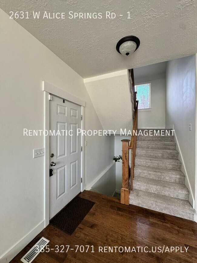 Building Photo - 2631 Alice Springs Rd