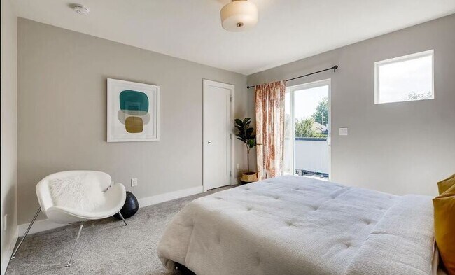 Building Photo - 1334 Osceola St