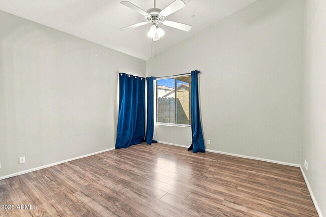 Building Photo - 8776 W Cherry Hills Dr