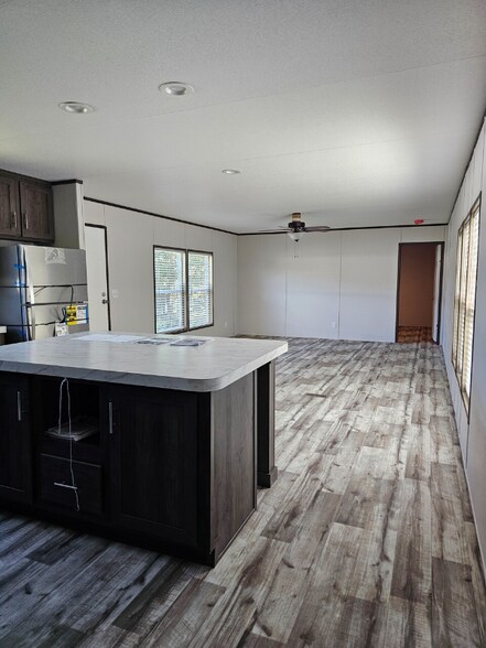 Building Photo - 2881 TX-110