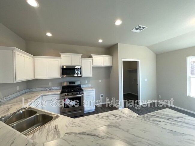 Building Photo - 16126 S 88th E Ave