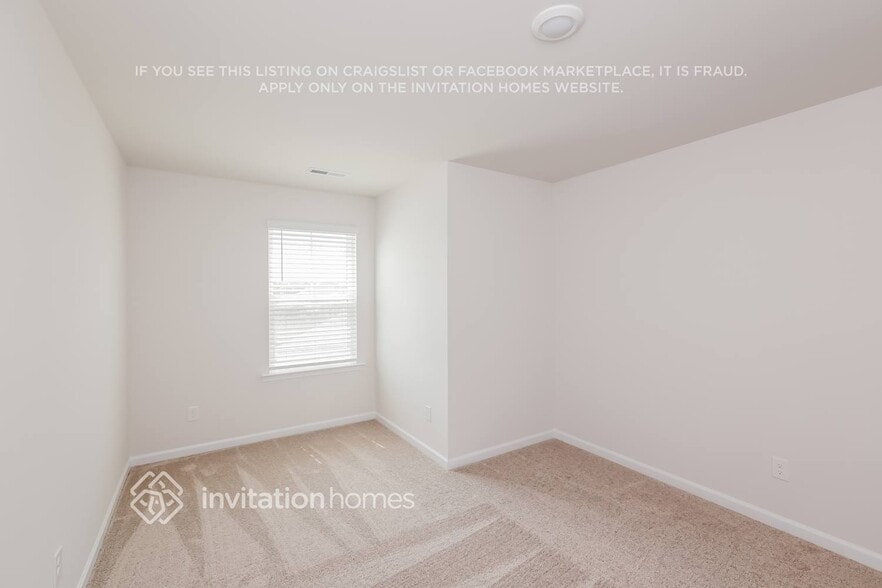 Building Photo - 4014 Weddington Pointe Dr