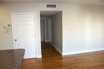 Building Photo - 1522 VFW Pkwy