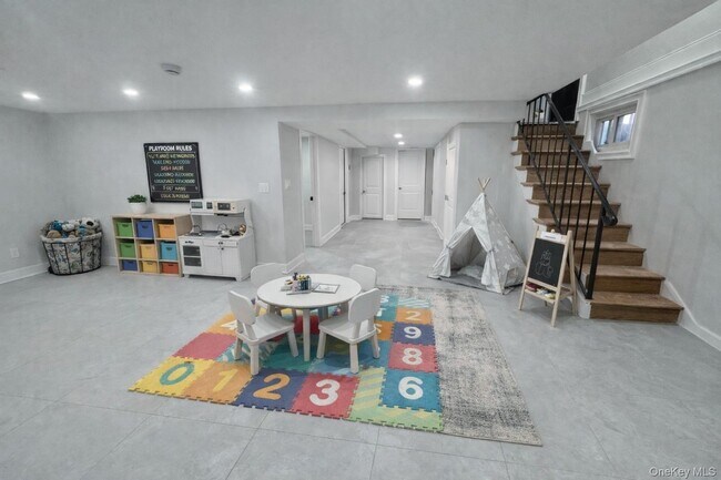 Building Photo - 32 Berkshire Rd