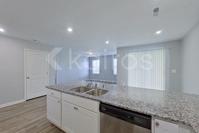 Building Photo - 105 Spencer Dr