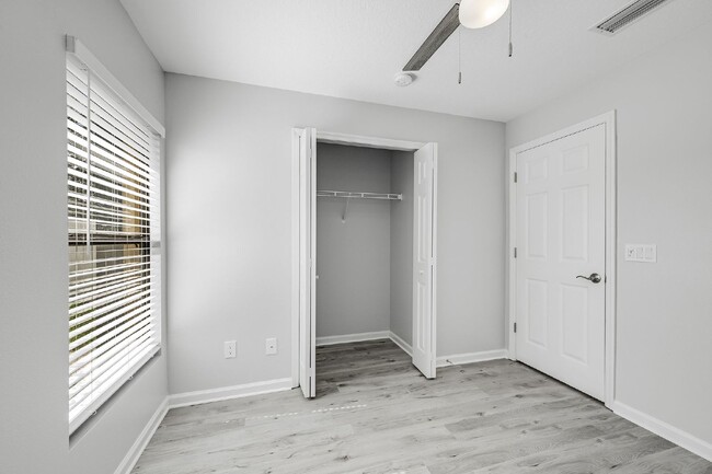 Building Photo - Beautiful Sonesta Walk Townhome with Resor...