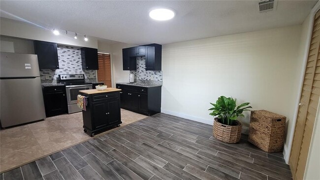 Building Photo - 4622 Lighthouse Cir