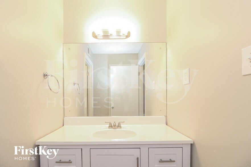 Building Photo - 3007 Wood Thrush Dr