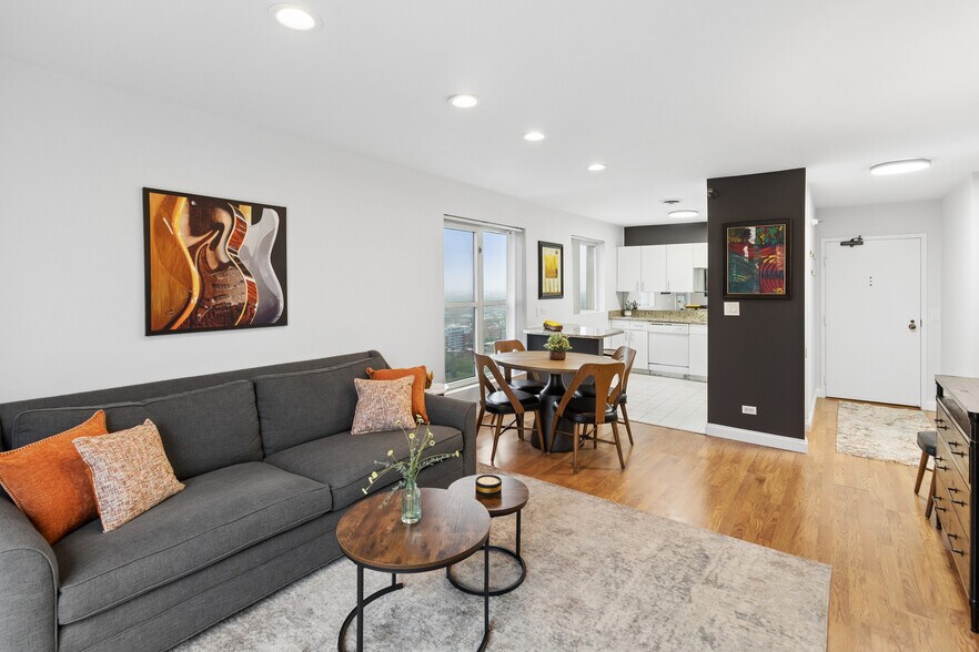 Living Room to Kitchen - 1212 N La Salle Dr