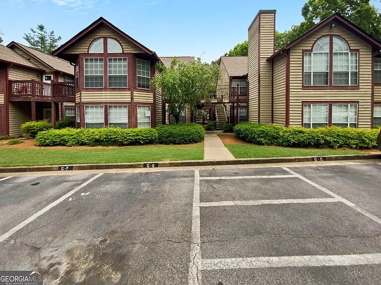 Building Photo - Room in Apartment on Cypress Pointe St