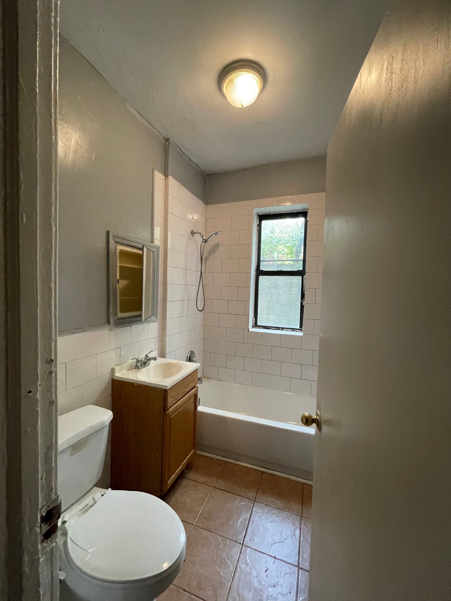 233 Weequahic Ave #3 - 232 Weequahic Ave