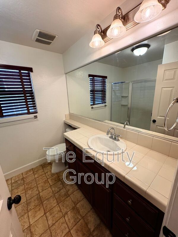 Building Photo - 3047 W Harold Ct