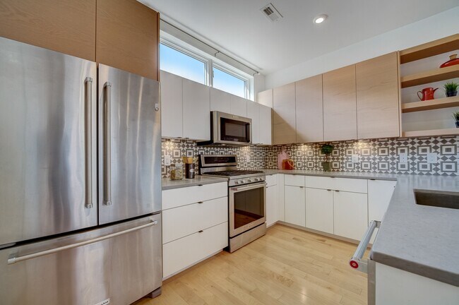 Building Photo - 30 Florida Ave NW