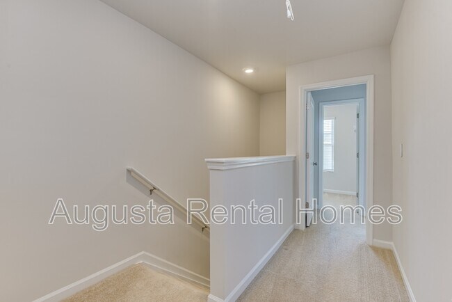 Building Photo - 818 Quaint Parish Cir