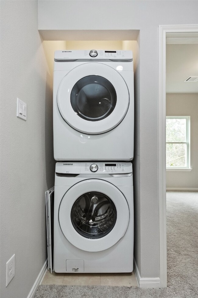 Building Photo - 1043 Marcolin St