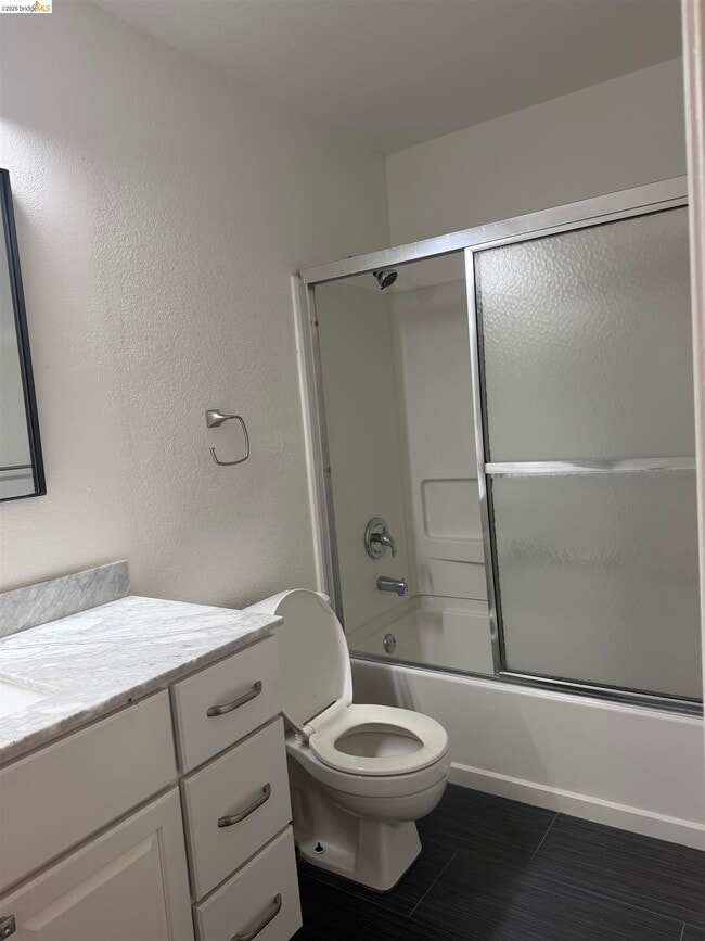 Building Photo - 535 Pierce St