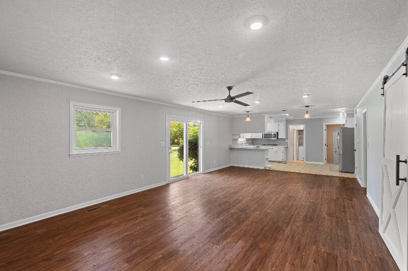 Building Photo - 202 Christopher Dr