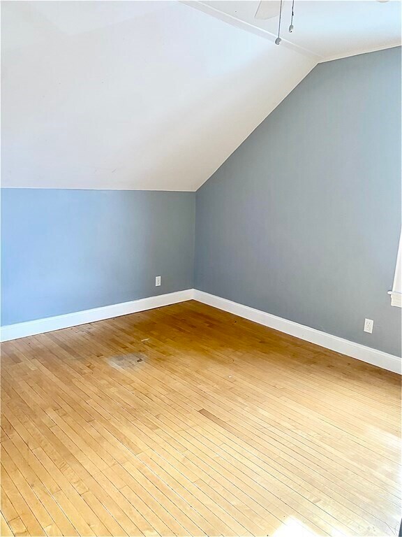 Building Photo - 21 Hart St