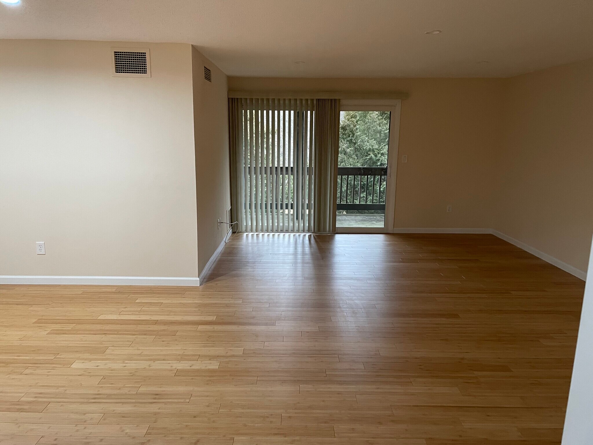 Living room - 44 Avonwood Rd