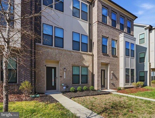 Building Photo - 3289 Watershed Blvd