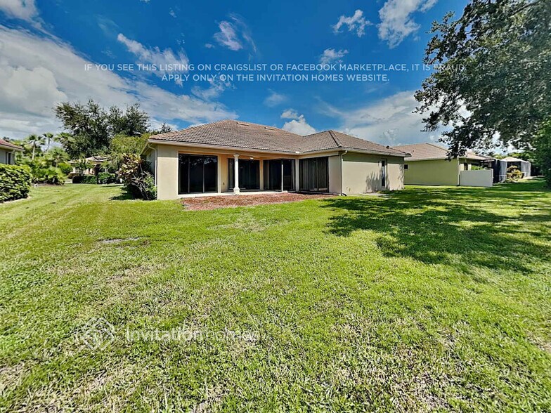 Building Photo - 4684 Tuscana Dr