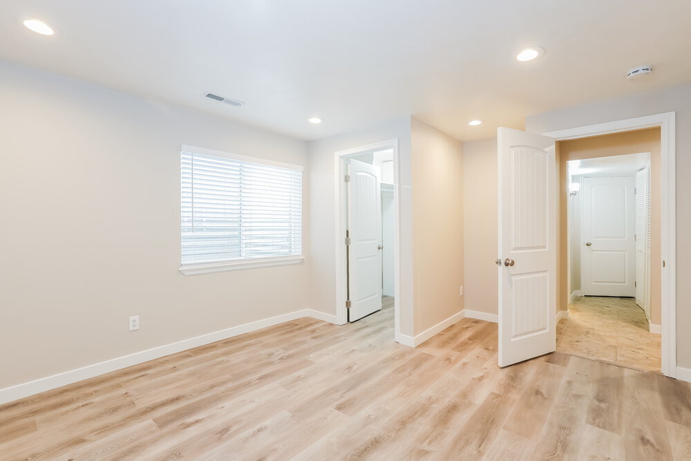 Building Photo - 8558 Maul Oak Dr