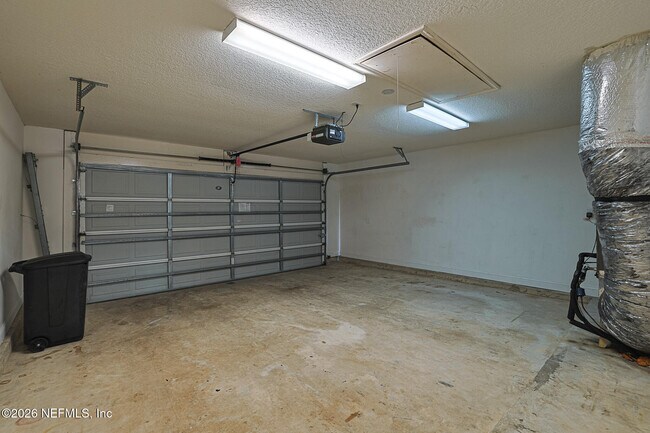 Building Photo - 3031 Five Oaks Ln