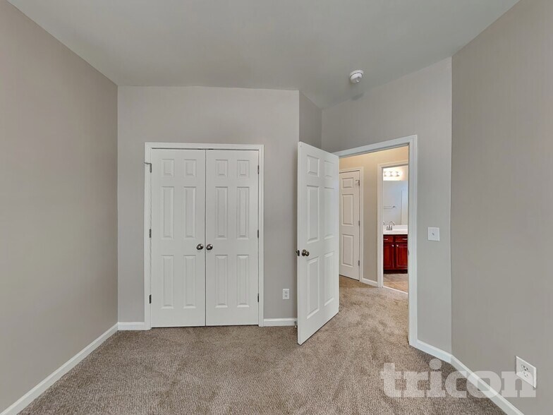 Building Photo - 3058 Clover Rd NW