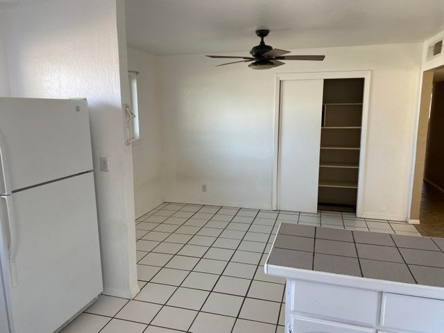 Building Photo - 9402 Montgomery Dr