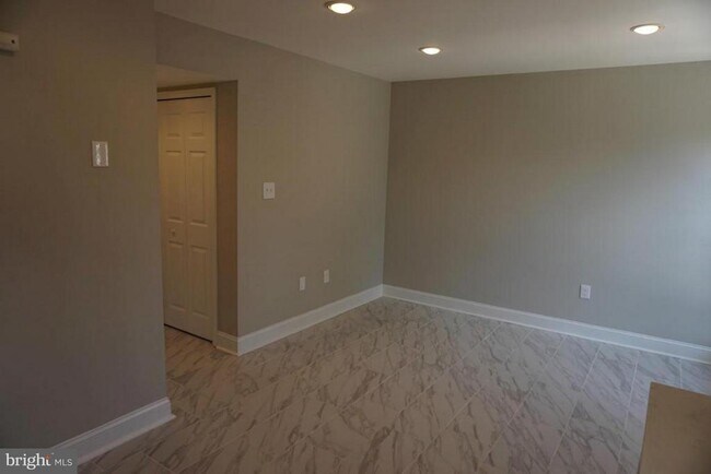 Building Photo - 4385 Eagle Ct