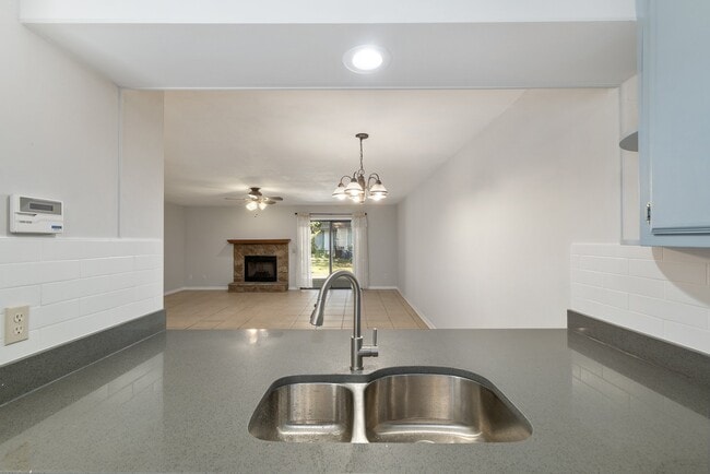 Building Photo - 3724 NW 54th Ln