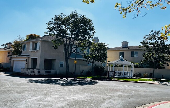 Building Photo - 9663 Stonecrest Blvd