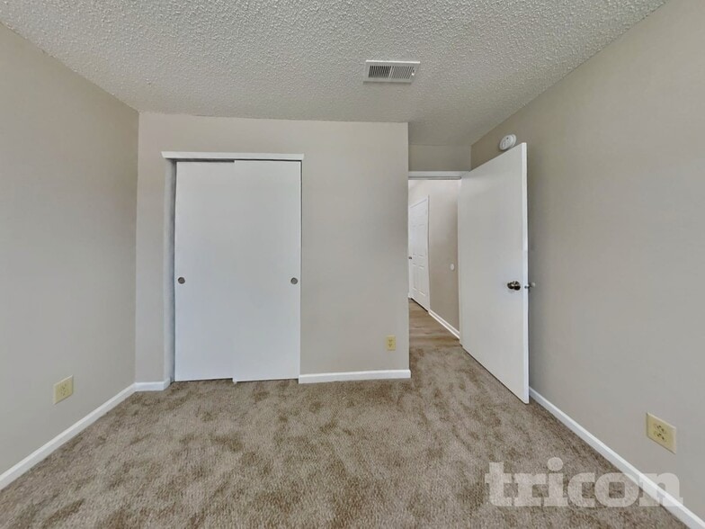 Building Photo - 13237 N Etna Green Dr