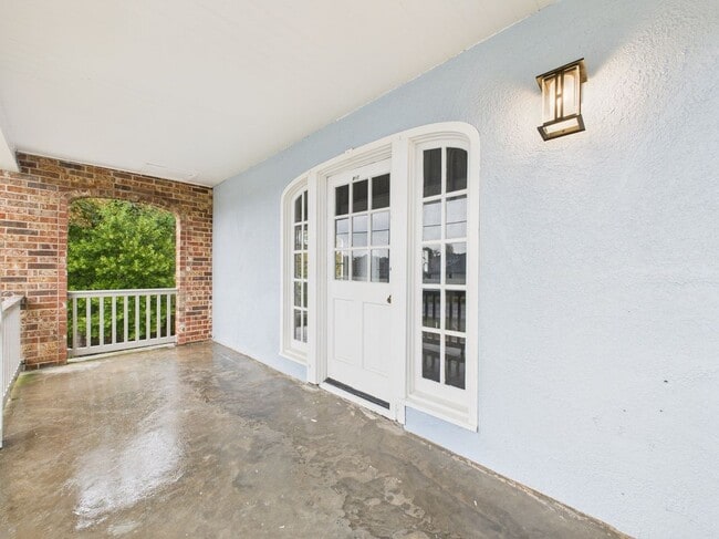 Building Photo - 107 Guillot Rd