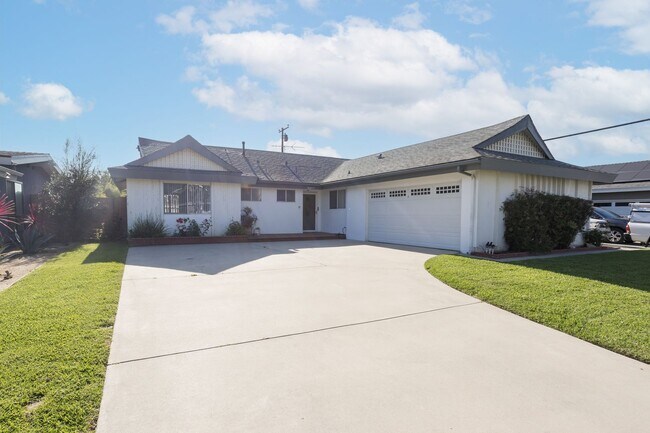 Primary Photo - Beautifully Remodeled 3 Bedroom, 2 Bathroo...