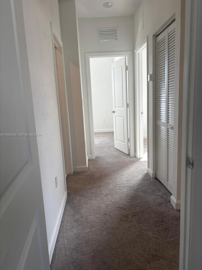 Building Photo - 11889 SW 246 Terrace