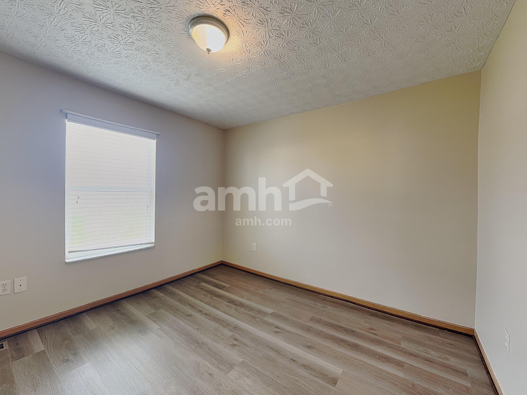 Building Photo - 4284 Promenade Ave