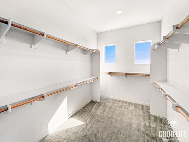 Building Photo - 3B/2BA Home with Private Elevator & Mountain Views!