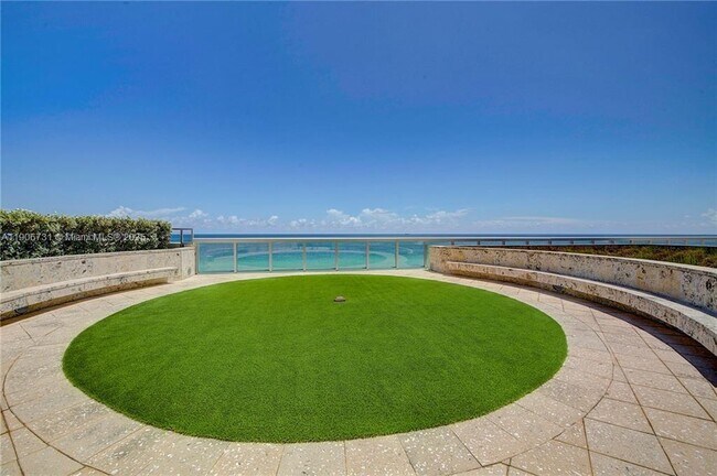 Building Photo - 6899 Collins Ave