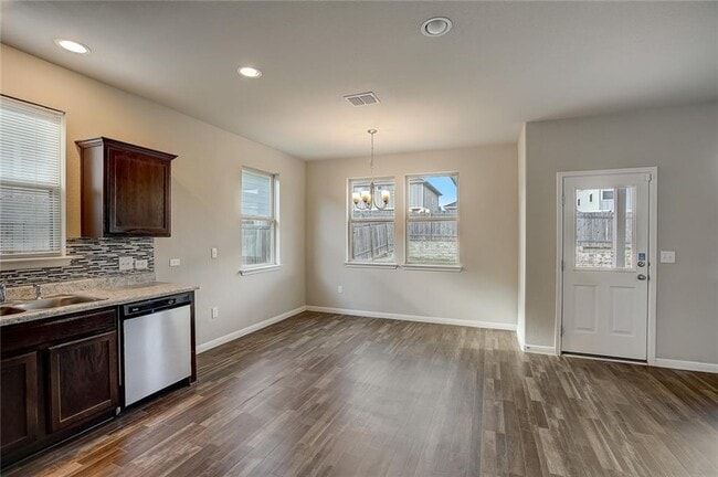 Building Photo - 162 Guemal Rd