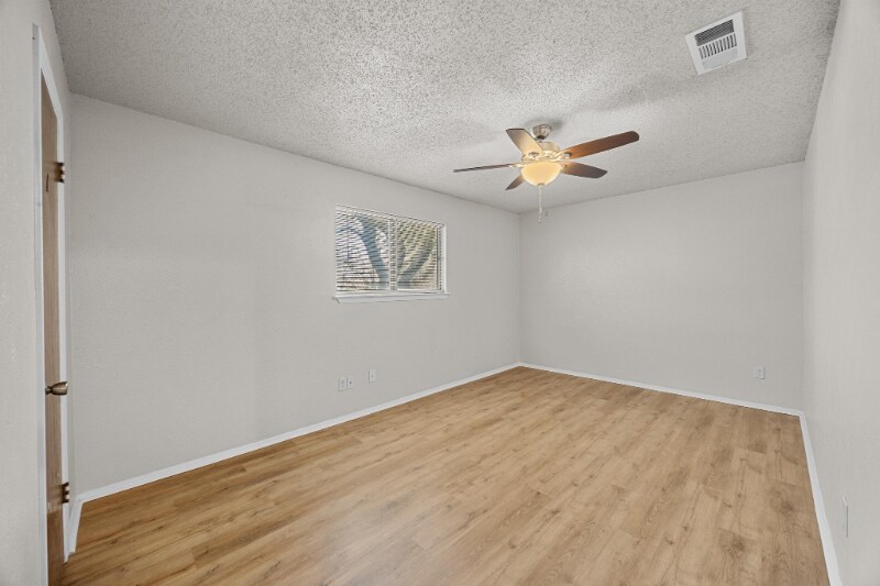 Building Photo - 9024 Sawtooth Ln