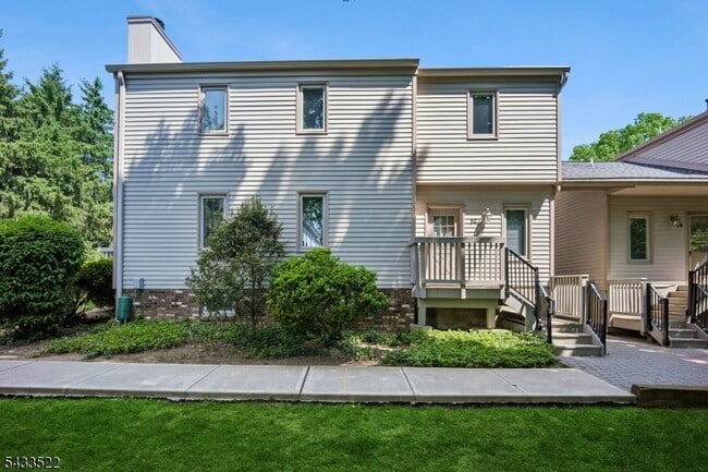 Building Photo - 5E Somerset Hills Village