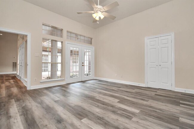 Building Photo - 4727 Cashel Castle Dr