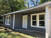 Building Photo - Gorgeous all renovated Home in Beaumont, TX!