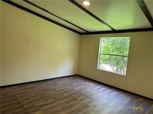 Building Photo - 1125 Burges St