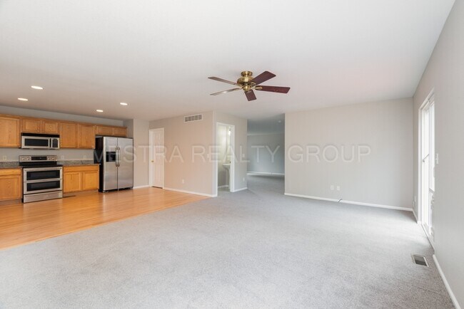 Building Photo - 5524 S Rome Way