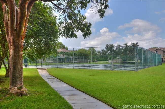 Building Photo - 514 Woodgate Cir