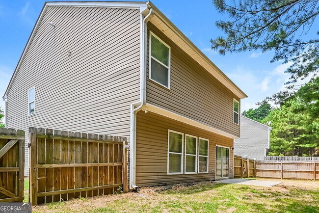 Building Photo - 222 Winterbury Dr