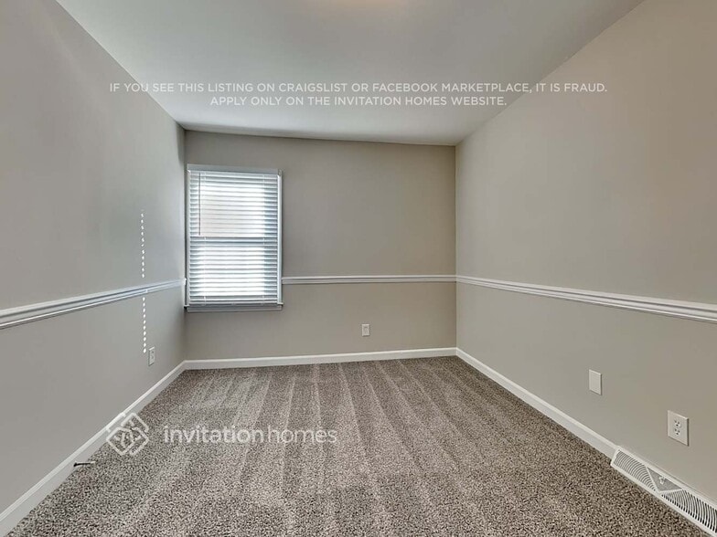 Building Photo - 7112 David Ave