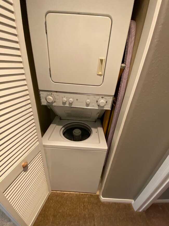 Laundry - 3731 37th St